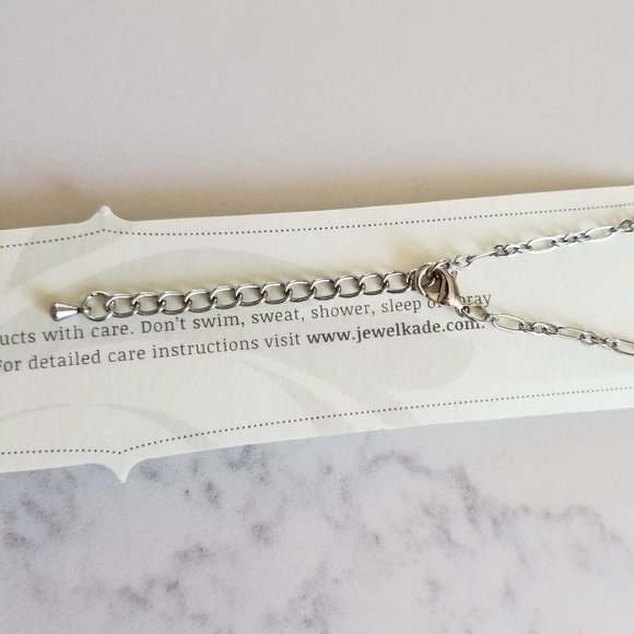 Jewel Kade Blushing Bow Necklace - NIB - Picture 4 of 4